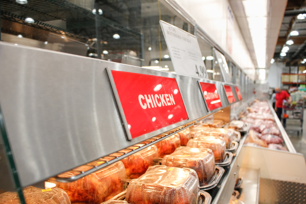 Estados Unidos é o principal concorrente do Brasil no mercado global de frangos. (Fonte: Shutterstock/TonelsonProductions/Reprodução)