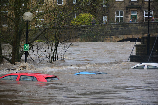 La Niña pode causar enchentes ao redor do mundo. (Fonte: Chris Gallagher/Unsplash/Reprodução)