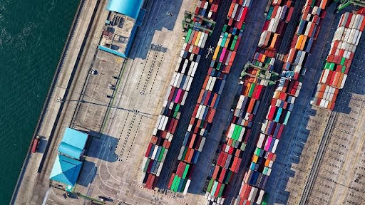 Desafios logísticos dificultaram as exportações brasileiras. (Fonte: Pexels/Reprodução)