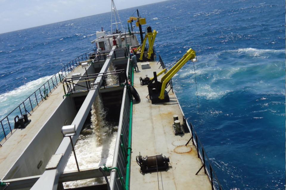 A matéria-prima para o adubo é extraída no mar fora da plataforma continental. (Fonte: Oceana Minerals/Divulgação)