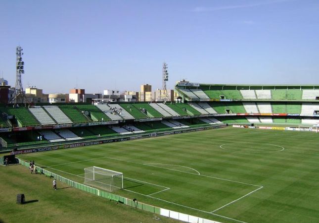imagem do Estádio Major Antônio Couto Pereira em Curitiba (PR)